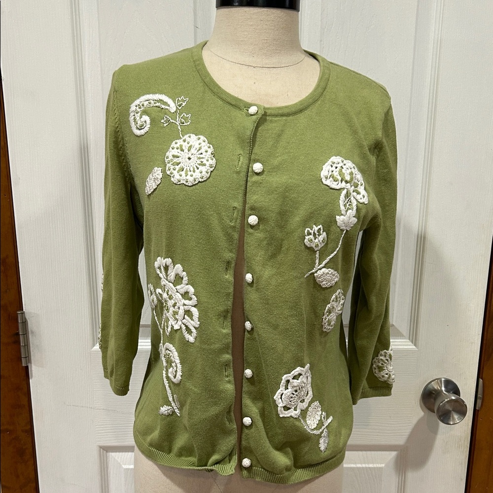 Christopher & Banks Green Embroidered Cardigan – Size Large